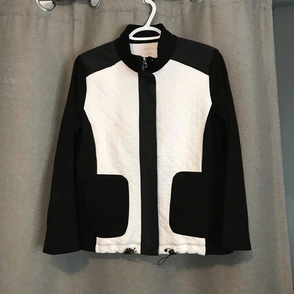 Alia Jacket - Picture 2 of 11